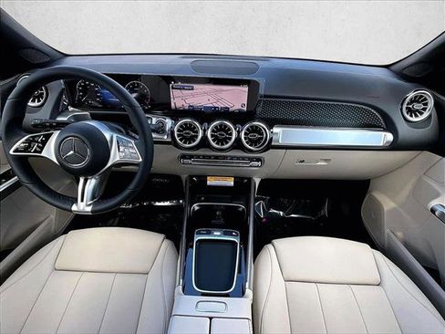 New 2026 Mercedes-Benz GLB 250 image 7