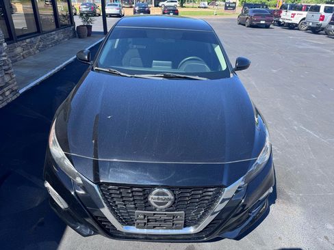 Used 2019 Nissan Altima 2.5 S FWD image 9