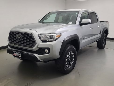 Used 2023 Toyota Tacoma TRD Sport image 8