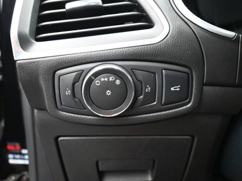 Used 2016 Ford Edge Titanium w/ Equipment Group 301A image 13