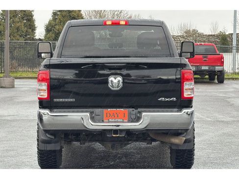 Used 2024 RAM 2500 Big Horn w/ Heated Seats & Wheel Group image 6