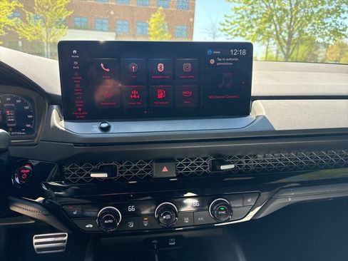 Used 2025 Honda Accord Sport image 9