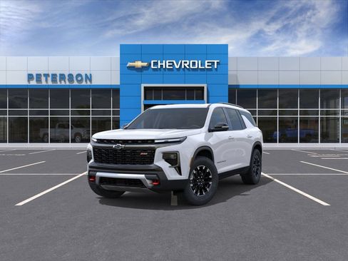 New 2026 Chevrolet Traverse Z71 w/ Enhanced Driving Package AWD/4WD image 9