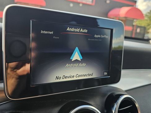 Used 2019 Mercedes-Benz GLC 300 w/ Premium Package image 42