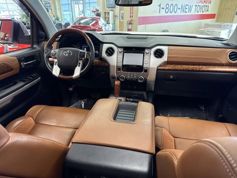 Used 2018 Toyota Tundra Platinum AWD/4WD image 18