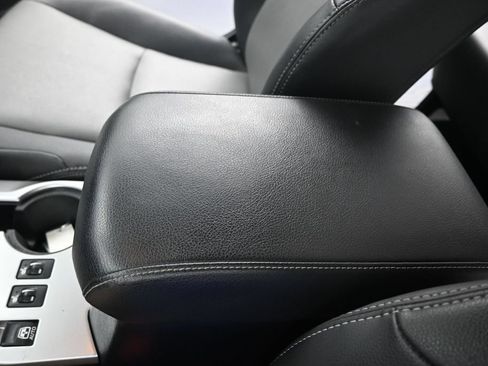 Used 2021 Toyota 4Runner SR5 Premium w/ Moonroof Package AWD/4WD image 37