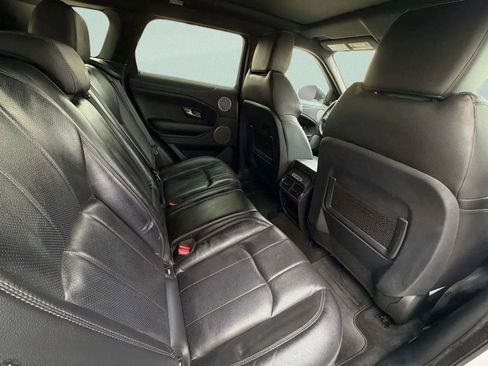 Used 2019 Land Rover Range Rover Evoque image 14