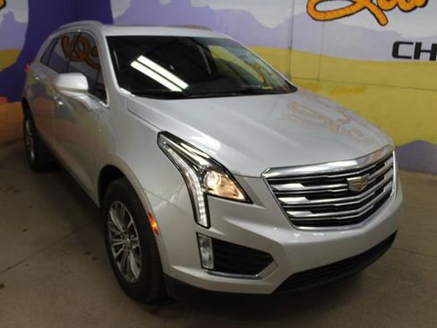 Used 2019 Cadillac XT5 Luxury AWD/4WD image 2