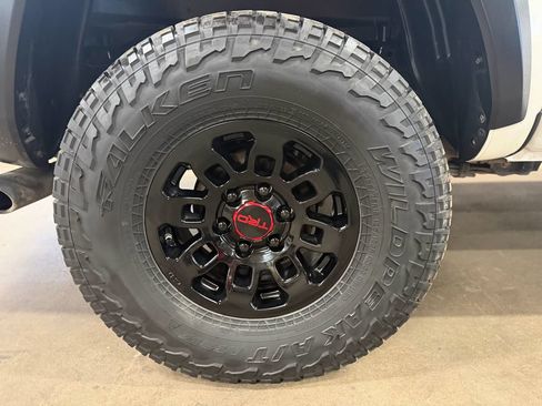 Used 2019 Toyota Tacoma TRD Pro AWD/4WD image 30