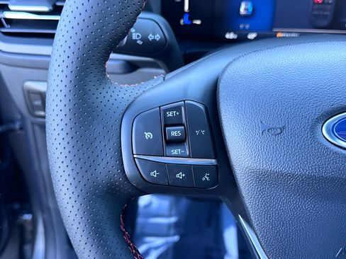 New 2026 Ford Escape ST-Line w/ Cold Weather Package FWD image 17