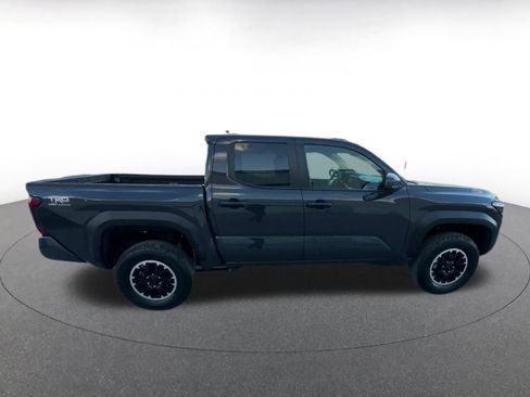 Used 2025 Toyota Tacoma TRD Off-Road image 15