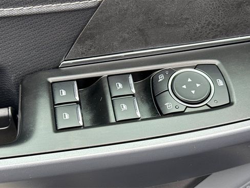 Used 2025 Ford F150 XLT image 16