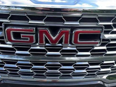Used 2022 GMC Terrain Denali w/ LPO, Floor Liner Package AWD/4WD image 28