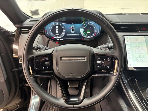 New 2025 Land Rover Range Rover Sport Dynamic SE image 18