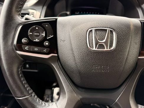 Used 2020 Honda Pilot Touring image 37