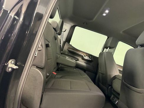Used 2024 GMC Sierra 1500 Elevation image 26