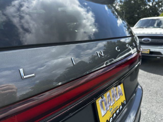 Certified 2025 Lincoln Aviator Reserve w/ Illumination Package AWD/4WD image 46