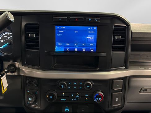 Used 2024 Ford F250 XL w/ STX Appearance Package AWD/4WD image 27
