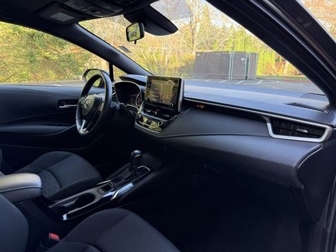 Used 2021 Toyota Corolla SE image 11