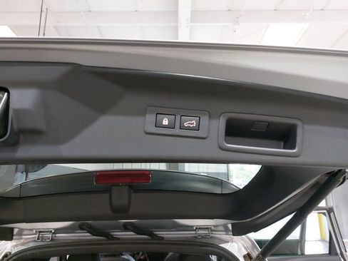 Certified 2025 Subaru Forester Touring AWD/4WD image 14
