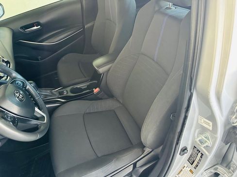 Used 2021 Toyota Corolla SE image 39