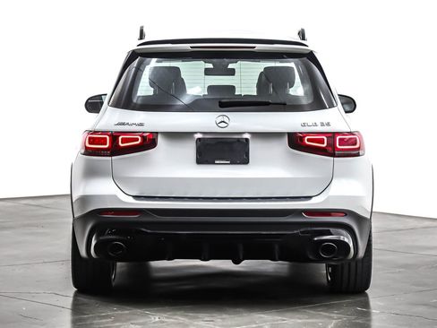 Used 2022 Mercedes-Benz GLB 35 AMG 4MATIC image 4