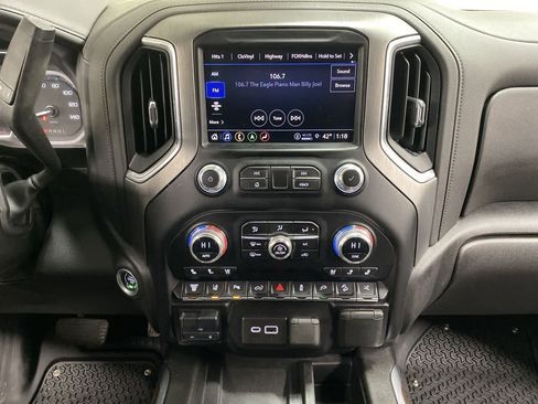 Used 2023 GMC Sierra 3500 Denali w/ Denali Black Diamond Edition image 23