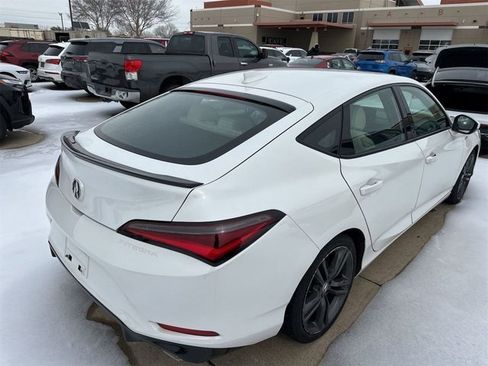 Used 2023 Acura Integra A-Spec image 3