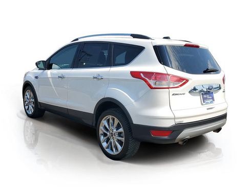 Used 2016 Ford Escape SE w/ SE Chrome Package FWD image 3