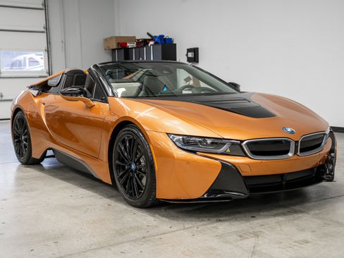 Used 2019 BMW i8 Roadster AWD/4WD image 3