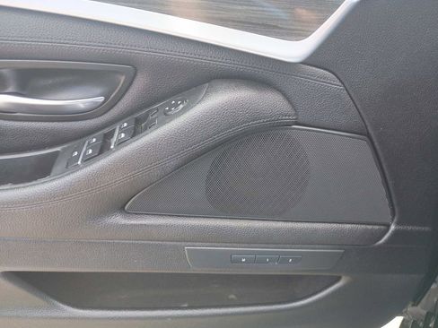 Used 2013 BMW 528i Sedan RWD image 11