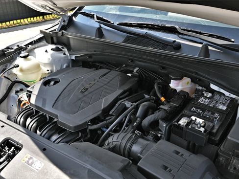 Used 2024 Kia Sportage EX FWD image 14