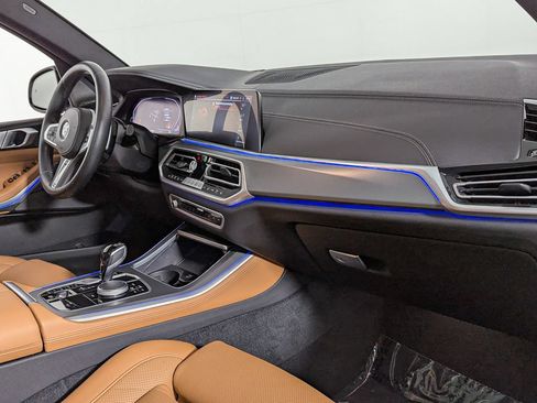 Used 2023 BMW X5 xDrive40i w/ M Sport Package AWD/4WD image 37