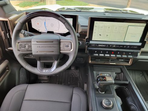 New 2025 GMC Hummer EV 3X w/ Extreme Off-Road Package AWD/4WD image 9