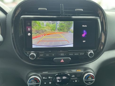Certified 2023 Kia Soul EX image 19