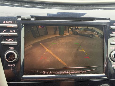 Used 2021 Nissan Murano S FWD image 25