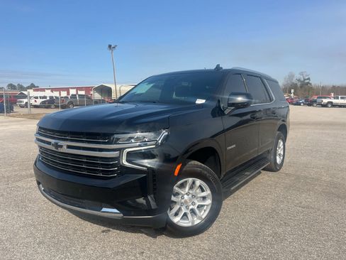 Used 2024 Chevrolet Tahoe LT image 2