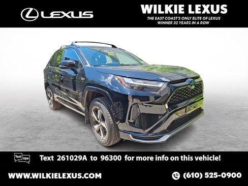 Used 2022 Toyota RAV4 SE AWD/4WD image 1
