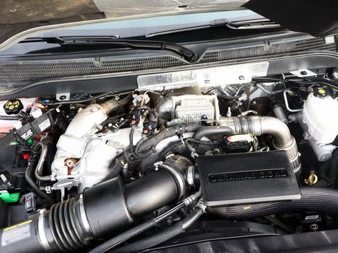 Used 2019 Chevrolet Silverado 2500 LTZ w/ Duramax Plus Package image 12