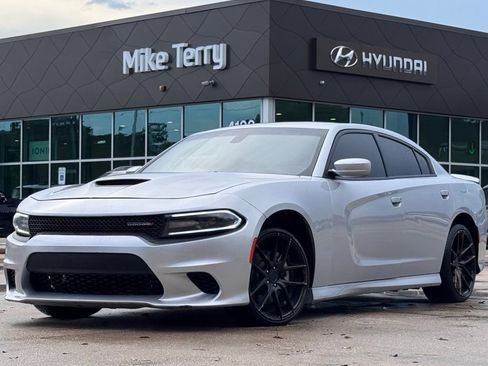 Used 2022 Dodge Charger R/T w/ Plus Group RWD image 1