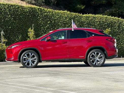 Certified 2022 Lexus RX 450h AWD w/ Premium Package image 9