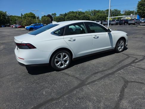 Certified 2023 Honda Accord LX image 7