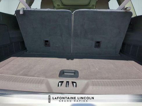 Certified 2023 Lincoln Aviator Reserve w/ Equipment Group 201A AWD/4WD image 30