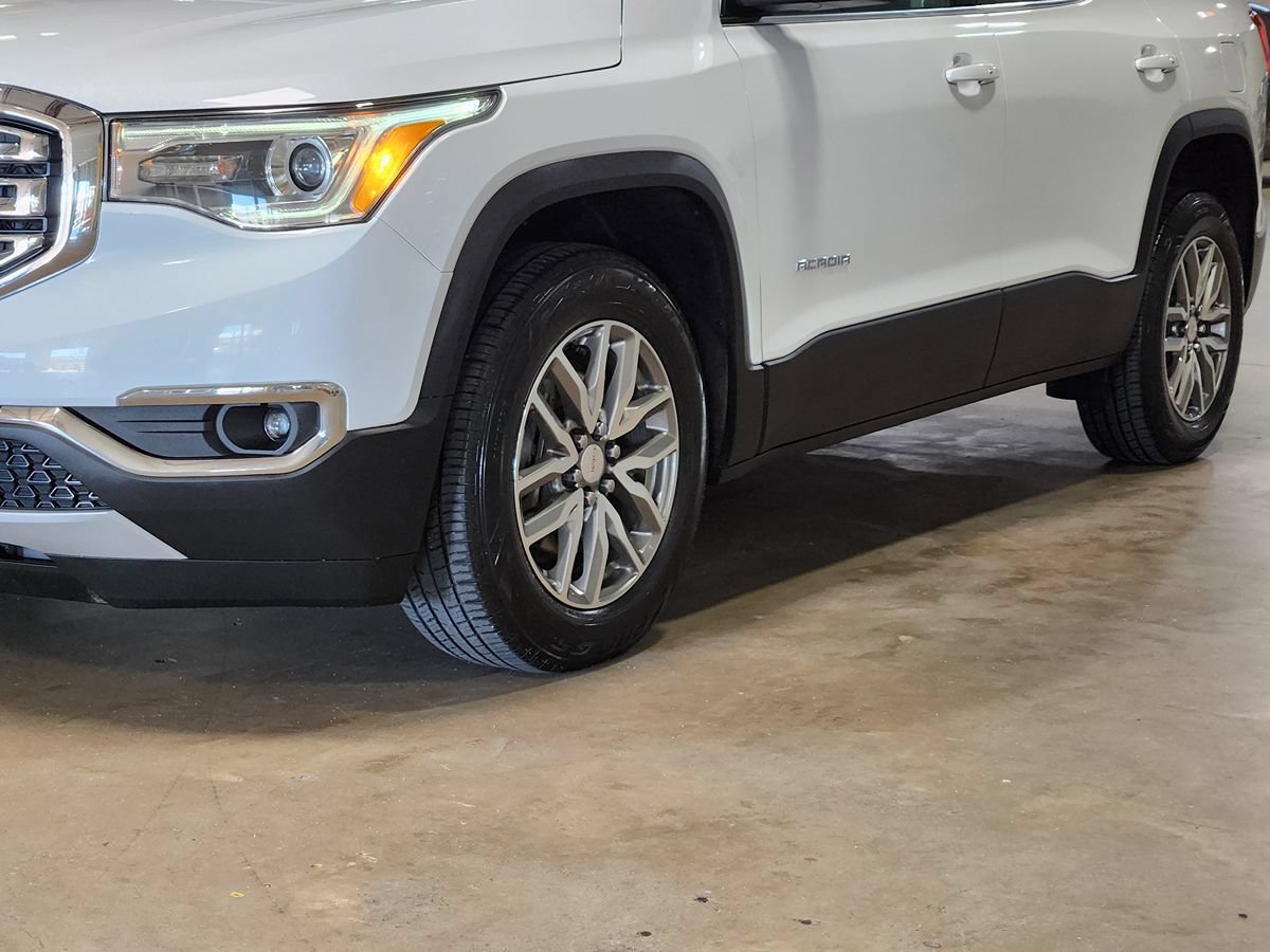 Used 2019 GMC Acadia SLE AWD/4WD image 17