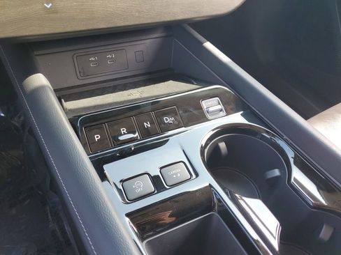 Certified 2025 Nissan Murano SL w/ Cargo Package image 32