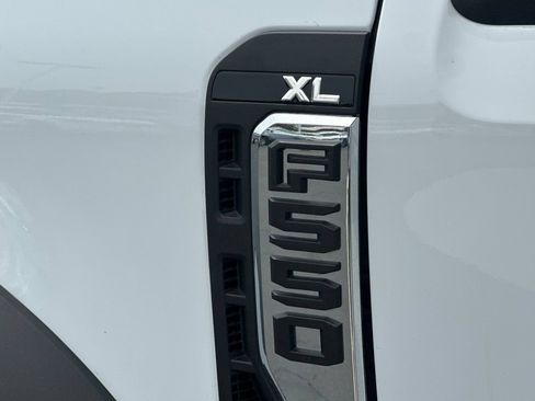 New 2026 Ford F550 4x4 Supercab Super Duty image 25