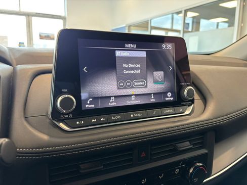 Certified 2025 Nissan Rogue S AWD/4WD image 20