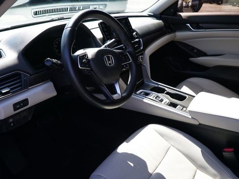 Used 2018 Honda Accord EX-L image 19
