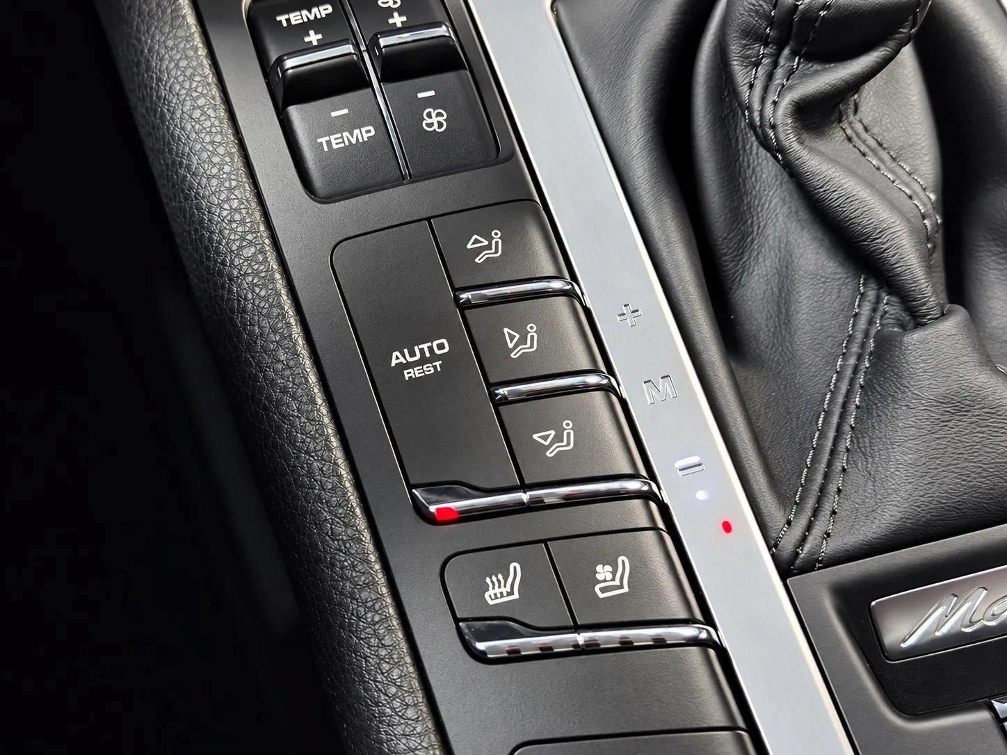 Used 2020 Porsche Macan S AWD/4WD image 51