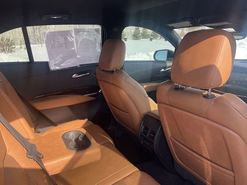 Used 2022 Cadillac XT4 Premium Luxury w/ Enhanced Visibility Package image 39